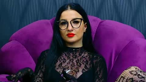 Vivian Reeve online show from 23, 5, 2026