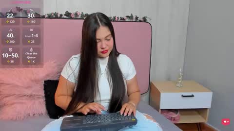 Snapshot of viviansantana chatting on 17, 9, 2025 Vivian online show from 17, 9, 2025