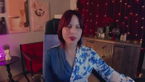 Vivienne  online show from 11, 5, 2026