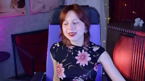 Vivienne  online show from 16, 5, 2026