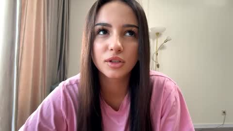 Miss Mia online show from 9, 4, 2026