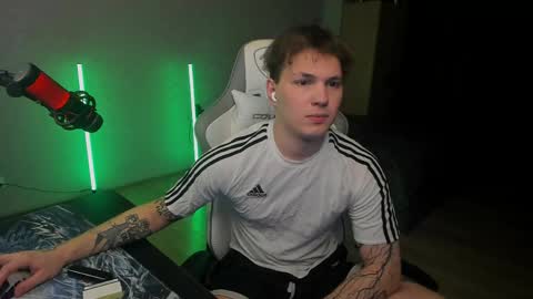 Snapshot of vova_belkin_ chatting on 17, 5, 2026 vova online show from 17, 5, 2026