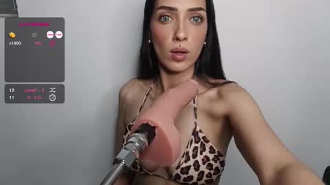 vsantini_ online show from 21, 9, 2025