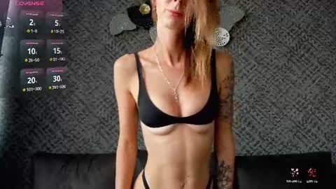 Snapshot of vvalkyriee chatting on 26, 7, 2026 vvalkyriee online show from 26, 7, 2026