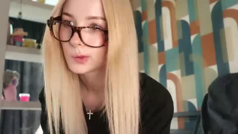 Nana online show from 9, 7, 2026