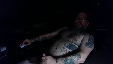 Snapshot of wakeupthedead77 chatting on 17, 10, 2025 Mr. Dead online show from 17, 10, 2025