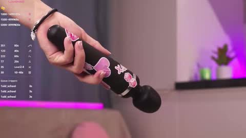  Lina online show from 9, 10, 2025