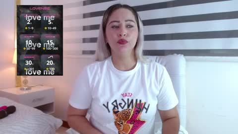 Snapshot of wandahairymilf chatting on 2, 2, 2025 Wanda online show from 2, 2, 2025
