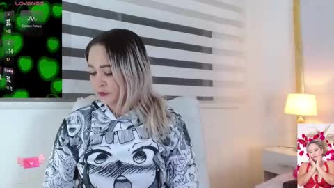 Snapshot of wandahairymilf chatting on 11, 3, 2025 Wanda online show from 11, 3, 2025