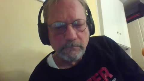 Snapshot of wanky357 chatting on 4, 2, 2026 Tibo Love online show from 4, 2, 2026