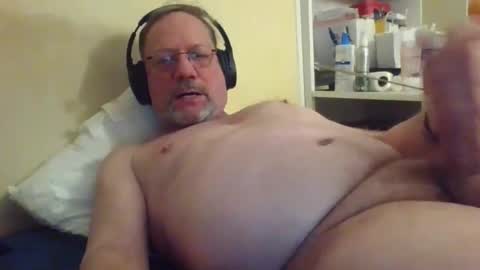 Snapshot of wanky357 chatting on 30, 4, 2026 Tibo Love online show from 30, 4, 2026