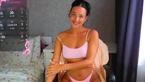 Snapshot of want_emma chatting on 4, 8, 2026 Emma online show from 4, 8, 2026