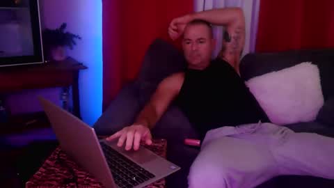 wantmymantofukme online show from 27, 11, 2025