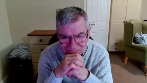 Snapshot of wanttobefree22 chatting on 18, 10, 2025 wanttobefree22 online show from 18, 10, 2025