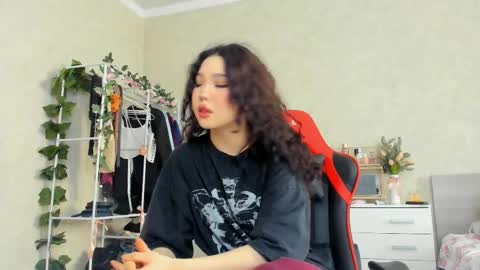 wastforu online show from 17, 2, 2025