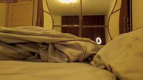 Mina online show from 11, 12, 2024