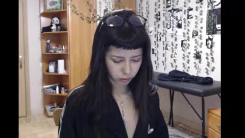 Mina online show from 21, 11, 2025