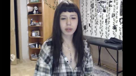 Mina online show from 2, 12, 2025