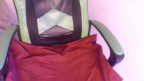 Trixie 3 online show from 21, 10, 2025