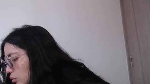 Snapshot of we_n_you chatting on 20, 7, 2026 Trixie 3 online show from 20, 7, 2026