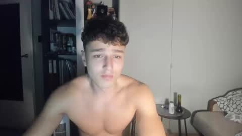 Snapshot of wee_willy_winky chatting on 9, 6, 2026 wee_willy_winky online show from 9, 6, 2026