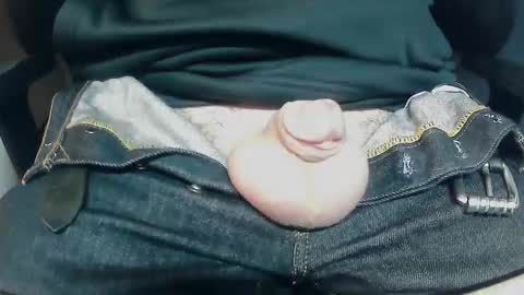 Snapshot of wellandwelland chatting on 3, 2, 2026 wellandwelland online show from 3, 2, 2026