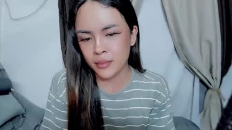 Snapshot of wellcumbabyxx chatting on 23, 5, 2026 Hi Im LOVIE Please dont forget to follow and thumbs up me online show from 23, 5, 2026