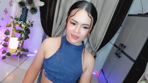 Snapshot of wellcumbabyxx chatting on 25, 5, 2026 Hi Im LOVIE Please dont forget to follow and thumbs up me online show from 25, 5, 2026
