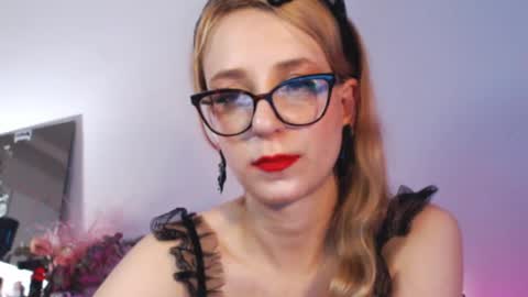 Snapshot of welliza chatting on 12, 3, 2025 Liza online show from 12, 3, 2025
