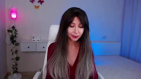 Wendi Foster online show from 25, 11, 2025