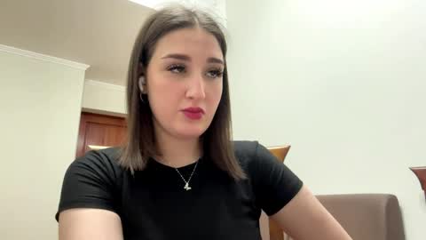 Anna online show from 8, 4, 2026