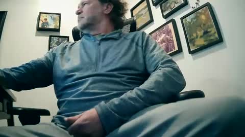 Snapshot of weseeyouwatching chatting on 10, 1, 2025 weseeyouwatching online show from 10, 1, 2025