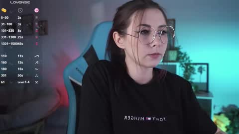 little girl who is always rightLisa online show from 13, 2, 2025