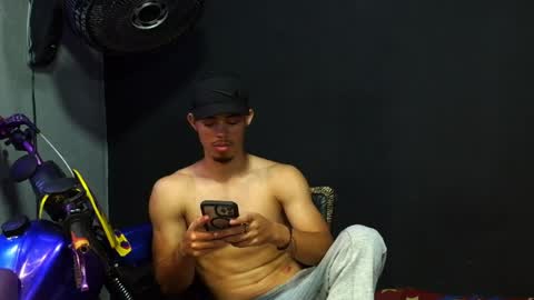 wesley_77 online show from 31, 3, 2026