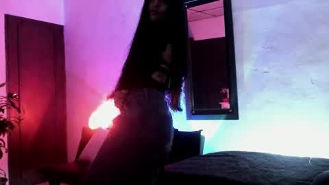 Snapshot of west_ta chatting on 7, 3, 2025 tatty online show from 7, 3, 2025