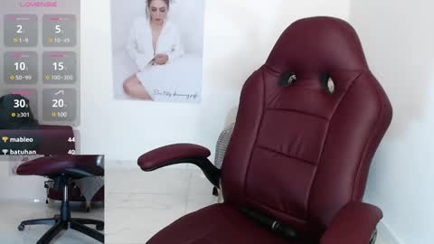 Snapshot of wet_liss chatting on 17, 12, 2024 Diva online show from 17, 12, 2024