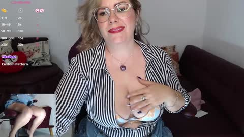 Snapshot of wet_liss chatting on 9, 1, 2025 Diva online show from 9, 1, 2025