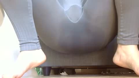 wet_pants2022 online show from 6, 10, 2025