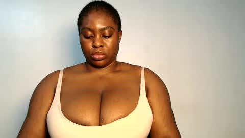Snapshot of wet_pussyy24 chatting on 26, 9, 2025 lily online show from 26, 9, 2025