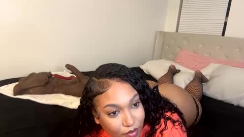 SheSquirts online show from 12, 10, 2025