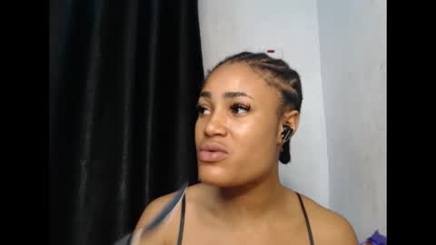 Snapshot of wetdrippussy7 chatting on 5, 10, 2025 wetdrippussy7 online show from 5, 10, 2025
