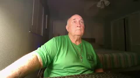 Snapshot of wfs2946 chatting on 17, 12, 2024 wfs2946 online show from 17, 12, 2024