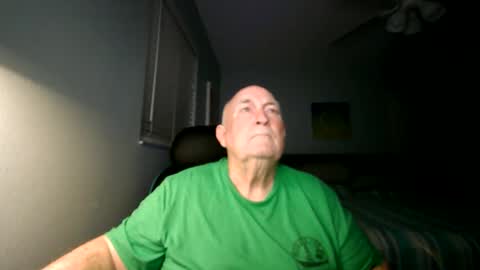 Snapshot of wfs2946 chatting on 24, 10, 2025 wfs2946 online show from 24, 10, 2025