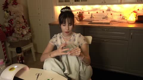 Victoria Maria online show from 31, 12, 2024