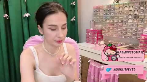 Victoria Maria online show from 5, 7, 2026