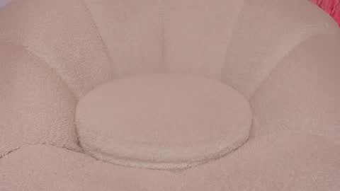 Sara  online show from 12, 12, 2024