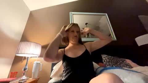 Whisper online show from 4, 10, 2025