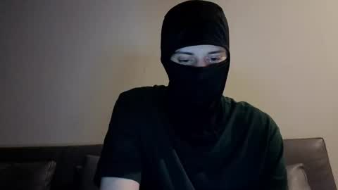 whispero_o online show from 28, 10, 2025