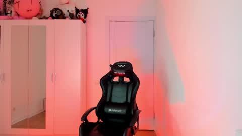 Bella online show from 13, 4, 2026