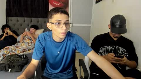 white online show from 15, 4, 2026